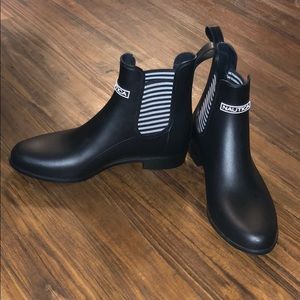 Nautica low rise rain boots